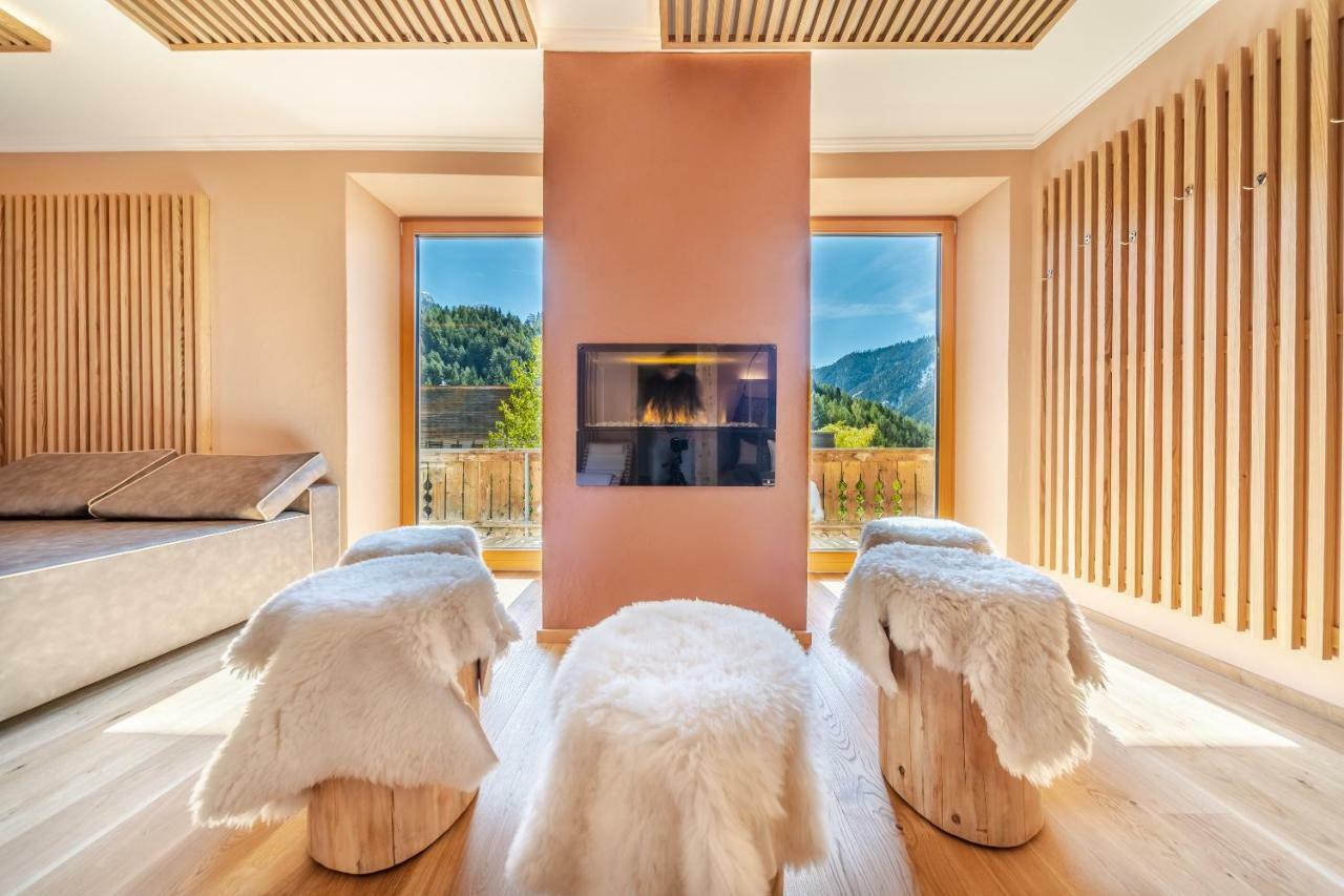 Dolomitenhotel Weisslahnbad Tires Kültér fotó